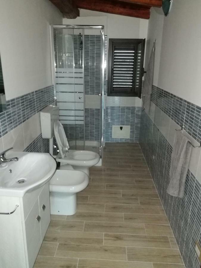 Villa Sole - Finaiti - Appartamento Per Turisti Floridia Bagian luar foto