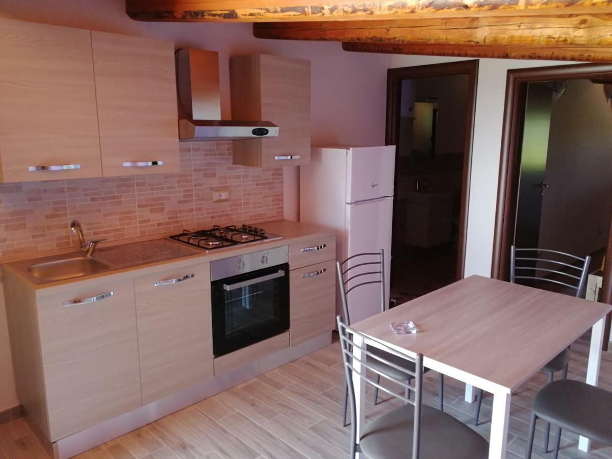Villa Sole - Finaiti - Appartamento Per Turisti Floridia Bagian luar foto