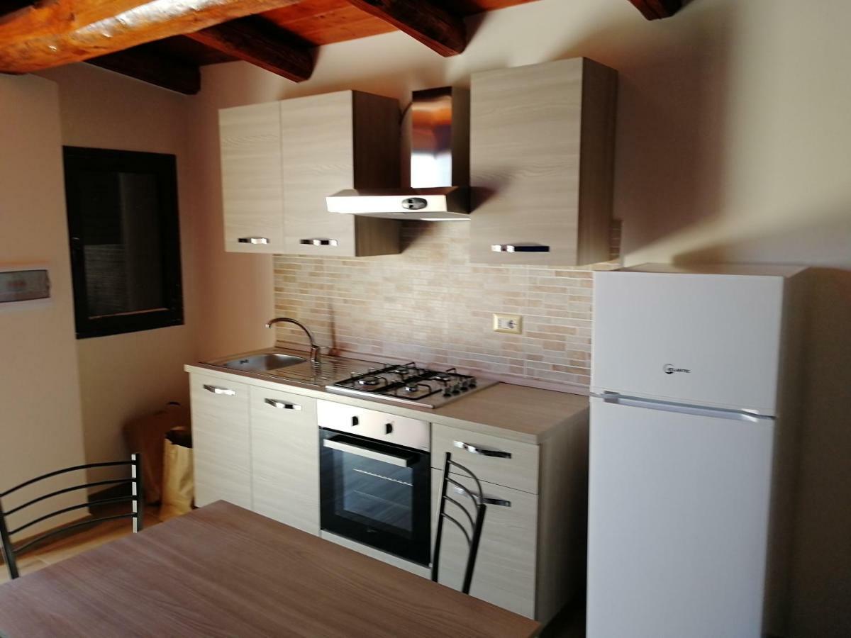 Villa Sole - Finaiti - Appartamento Per Turisti Floridia Bagian luar foto